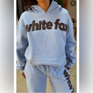 White Fox Boutique From The Archives Allora
Oversized Hoodie Blue NWT